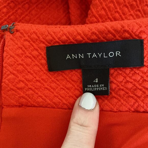 Ann Taylor Orange Stretch Pencil Skirt, Size 4 - Picture 6 of 8